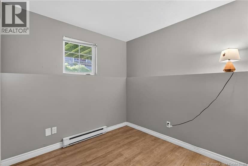 124-126 Bahama Street — photo 20 of 40