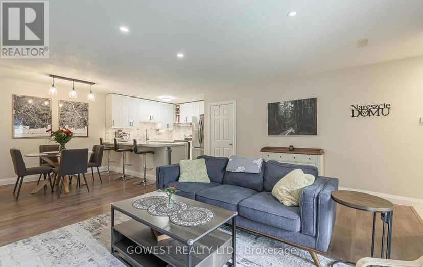 1202 - 4140 Foxwood Drive — photo 10 of 33