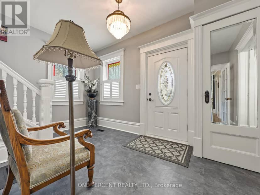 150 King Street — photo 6 of 40