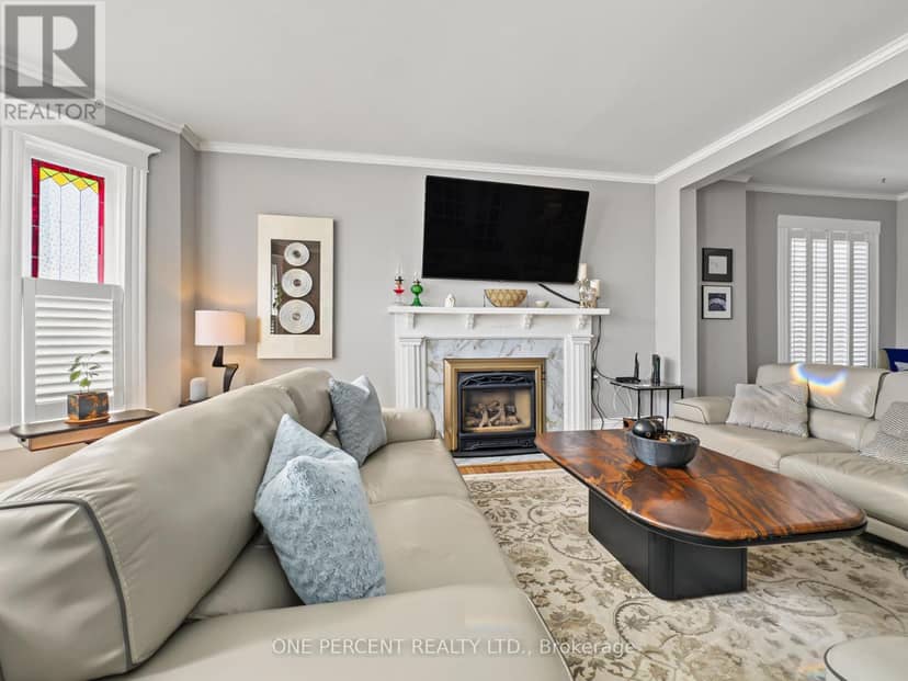 150 King Street — photo 7 of 40