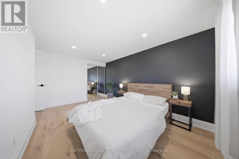 28 Debby Crescent — photo 12 of 29