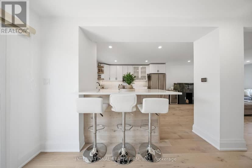 28 Debby Crescent — photo 8 of 29