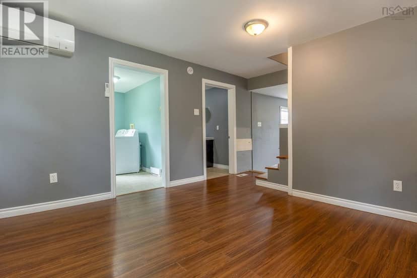 623 Main Street — photo 11 of 38