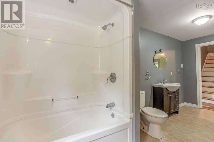 623 Main Street — photo 18 of 38