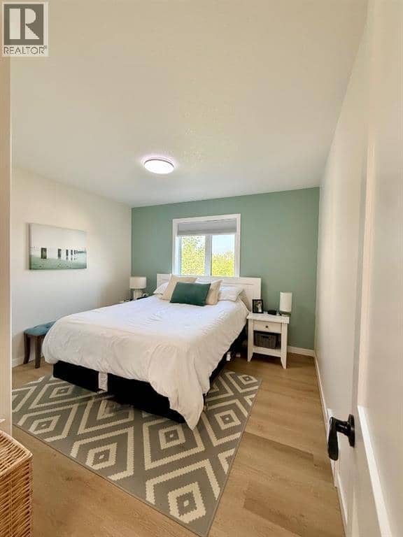 10418 105 Ave — photo 30 of 40