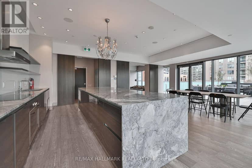 TH-103 - 1815 Yonge Street — photo 35 of 40