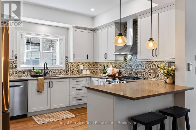 930 Ernest Allen Boulevard — photo 10 of 40
