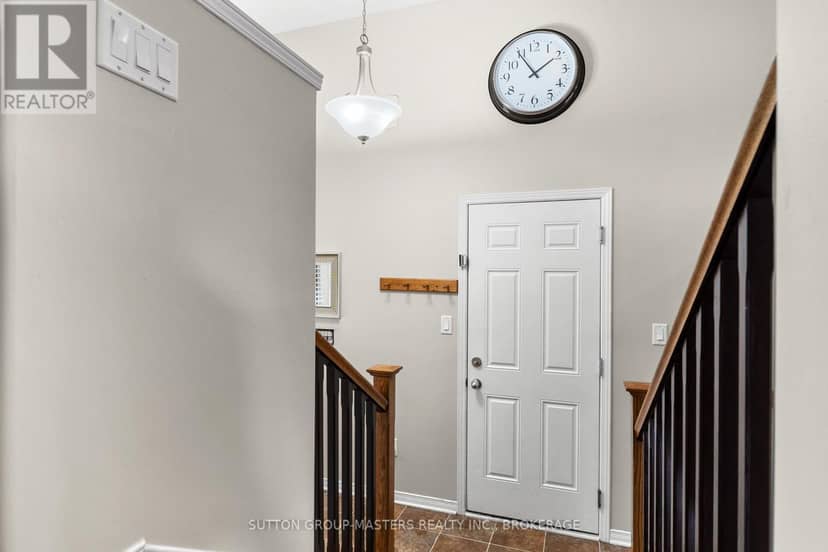 1460 Albany Drive — photo 4 of 34