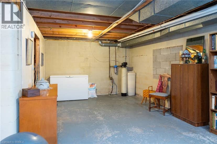 78 BERKLEY Crescent — photo 25 of 28