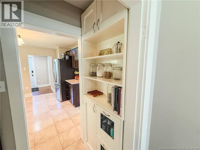 1082 Main Street — photo 16 of 40