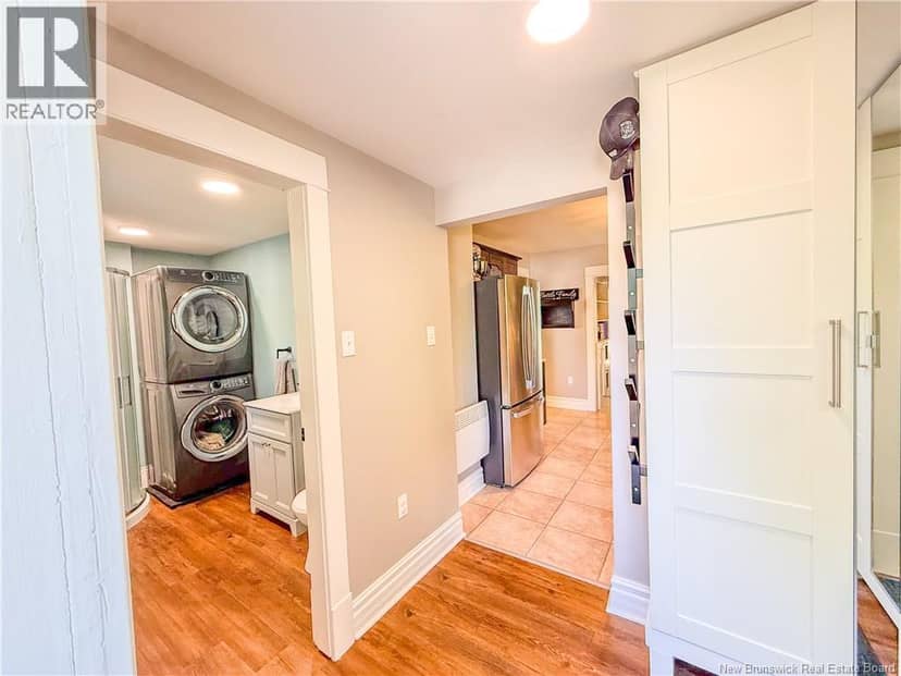 1082 Main Street — photo 18 of 40