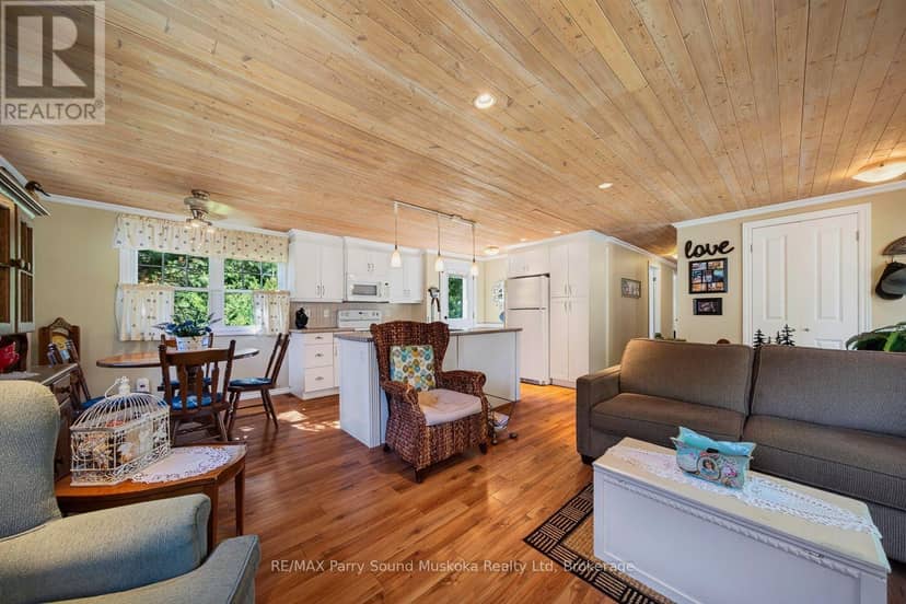 2 Robins Nest Lane — photo 21 of 40