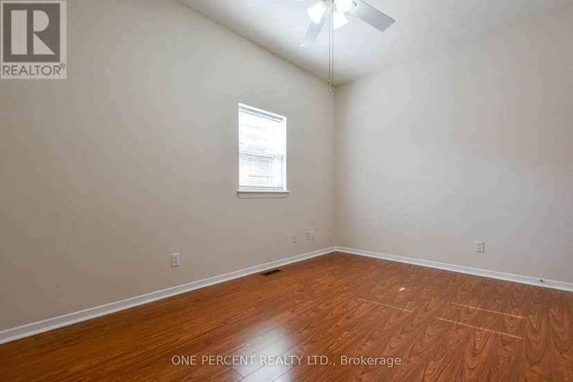 204 Sheppard Avenue W — photo 12 of 40