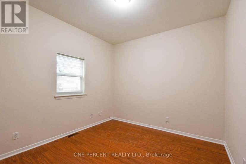 204 Sheppard Avenue W — photo 16 of 40