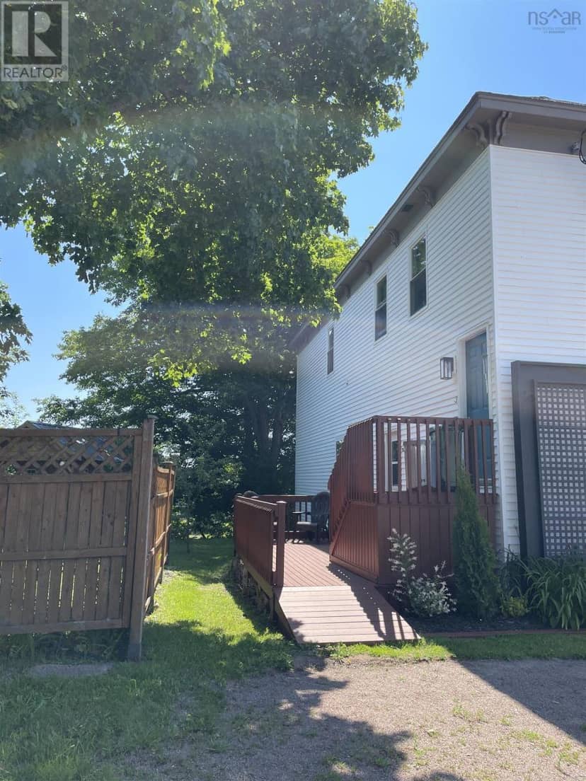62 School Street — photo 5 of 21