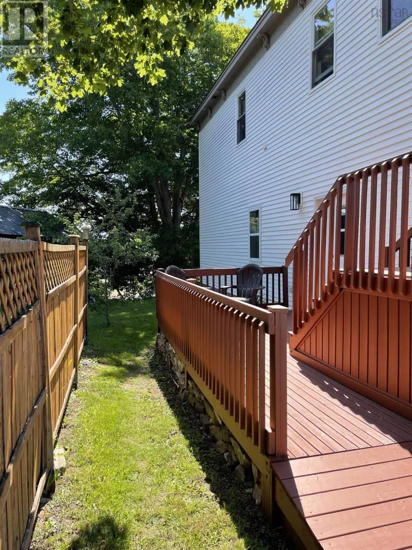 62 School Street — photo 6 of 21