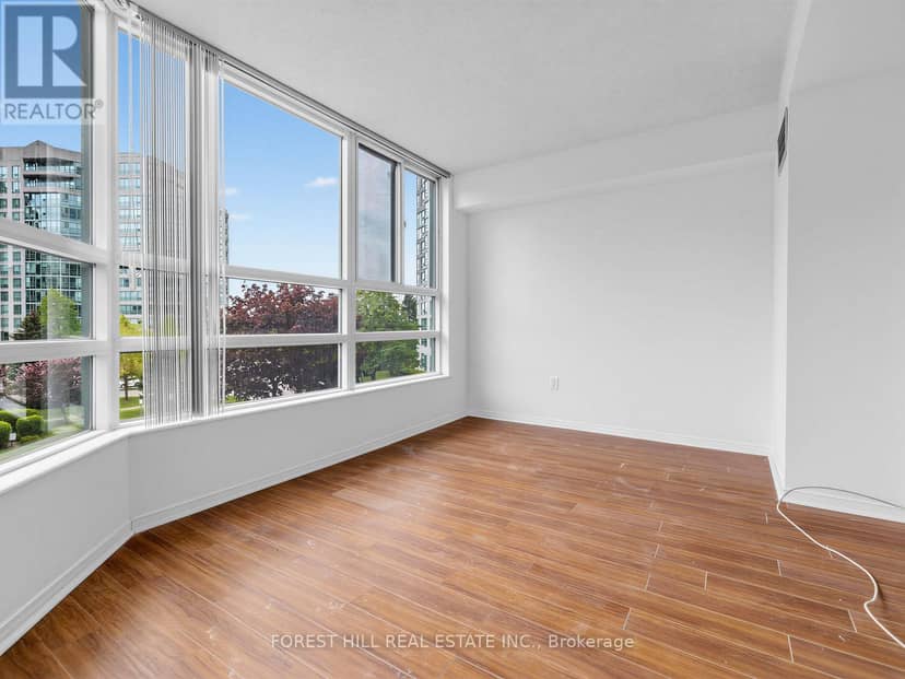 306 - 7905 Bayview Avenue — photo 16 of 36