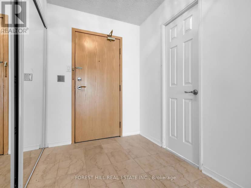306 - 7905 Bayview Avenue, Markham, photo 2