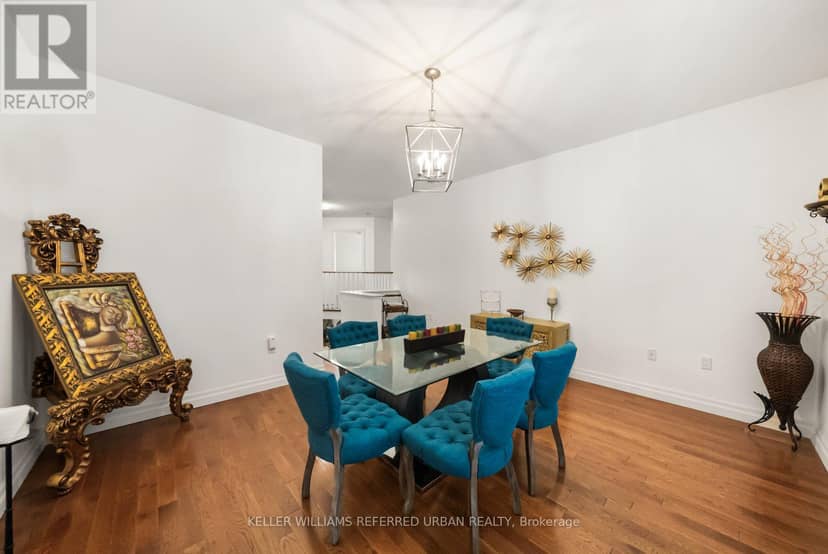 1002 Oaktree Crescent — photo 22 of 40