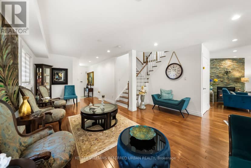 1002 Oaktree Crescent, Newmarket, photo 6