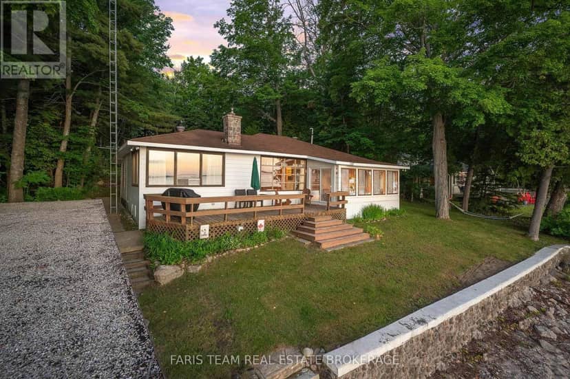 1697 Champlain Road — photo 2 of 27