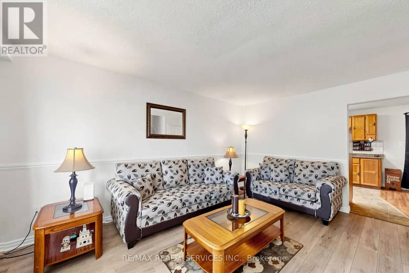 54 Griselda Crescent — photo 10 of 40