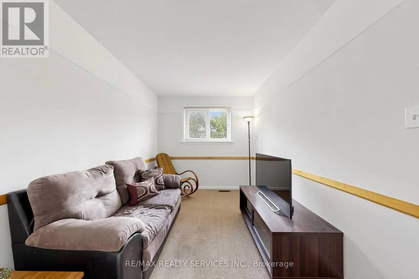 54 Griselda Crescent — photo 27 of 40