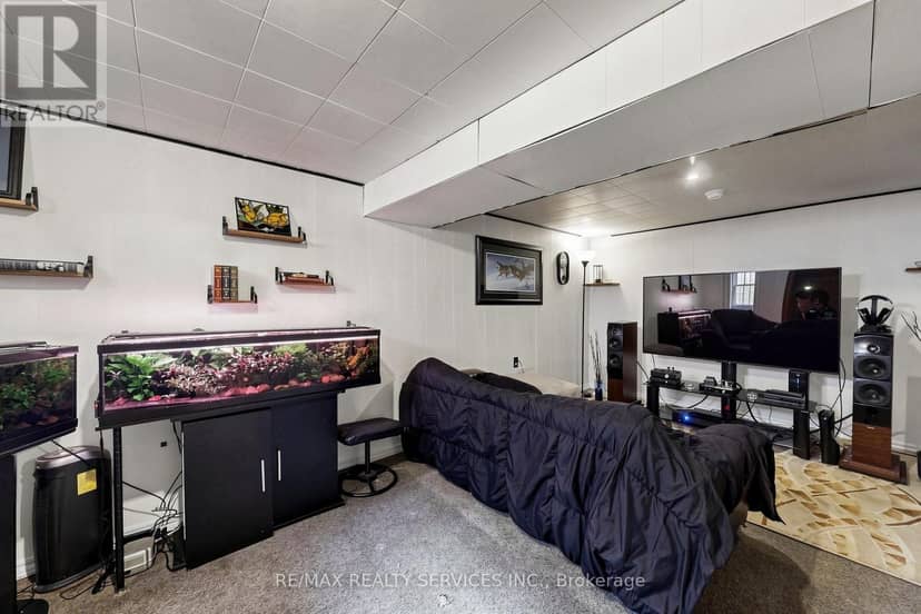 54 Griselda Crescent — photo 33 of 40