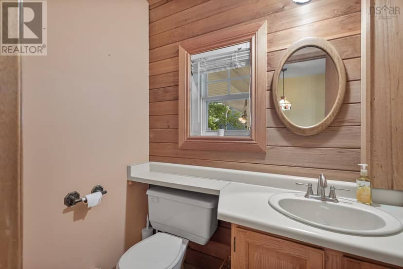 54 Parkdale Avenue — photo 15 of 40
