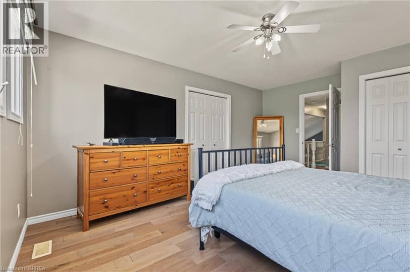 332 GRAND RIVER Avenue — photo 20 of 40