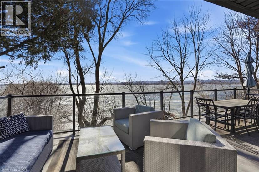 868 DANFORTH Place, Burlington, photo 4