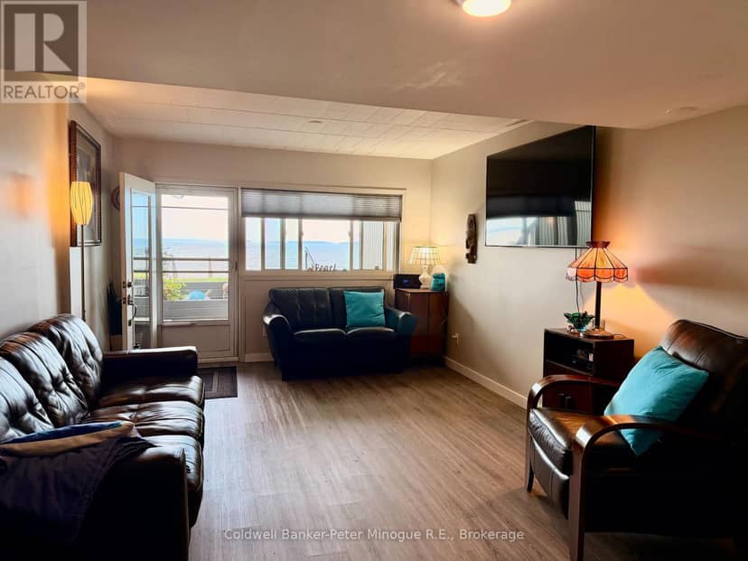B-02 - 425 William Street — photo 18 of 38