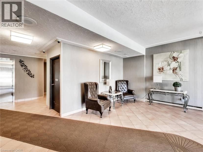 30 HARRISFORD Street Unit# 405 — photo 5 of 40