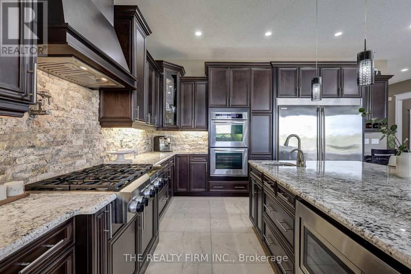 22060 Nissouri Road — photo 14 of 40