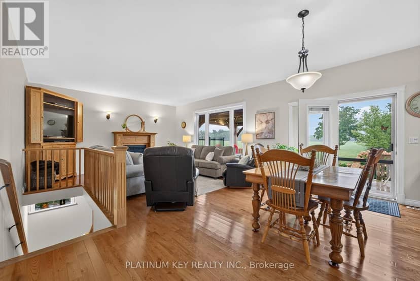 653 Peter Street — photo 14 of 40