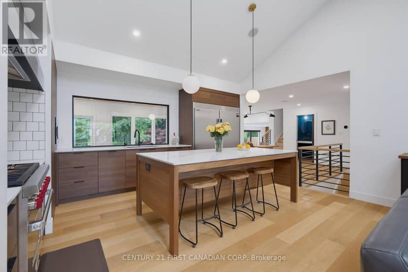 1125 The Parkway — photo 10 of 40