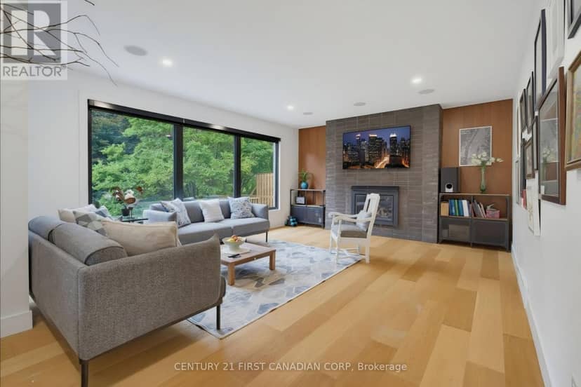 1125 The Parkway — photo 19 of 40