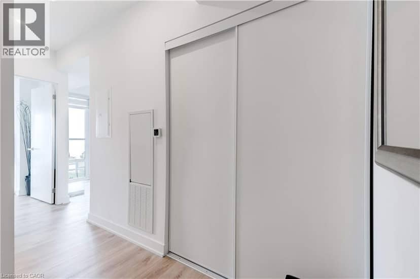 370 MARTHA Street Unit# 1707 — photo 4 of 34