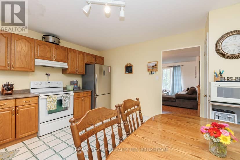 3626 Hill Street — photo 10 of 31
