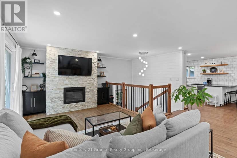 16408 35 Highway, Algonquin Highlands, photo 6