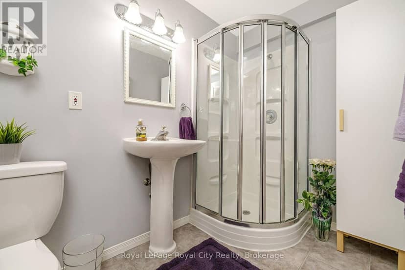 589 Harvey Street — photo 32 of 40