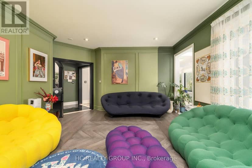 Listing 30305394 — photo 12 of 36