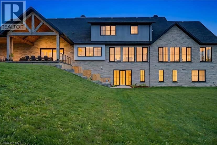 742 COUNTRY SQUIRE Road, Waterloo
