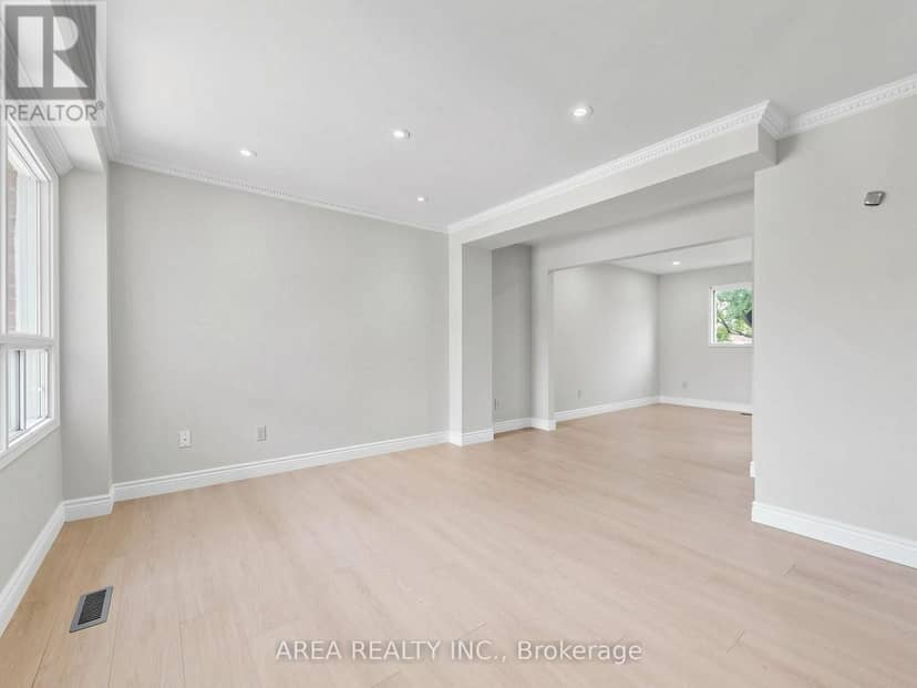 4749 Empire Crescent, Mississauga, photo 5