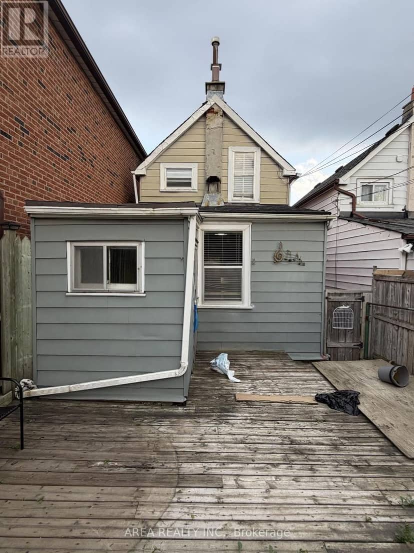 48 Corby Avenue — photo 16 of 17