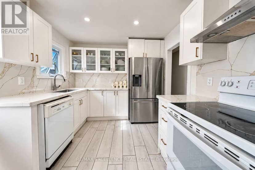 49 Barrhead Crescent, Toronto, photo 4