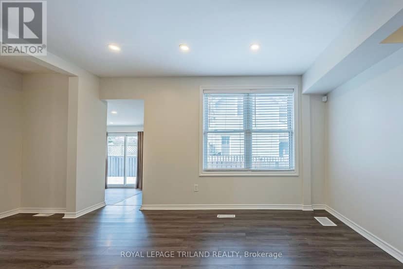 44 Elgin Street — photo 17 of 40