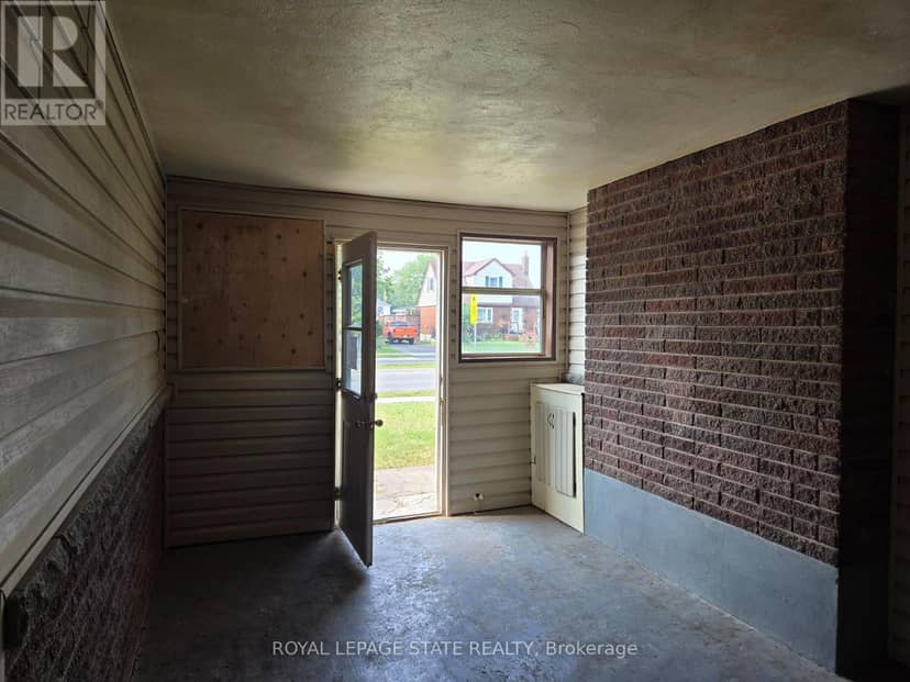 16 Broderick Avenue — photo 12 of 33