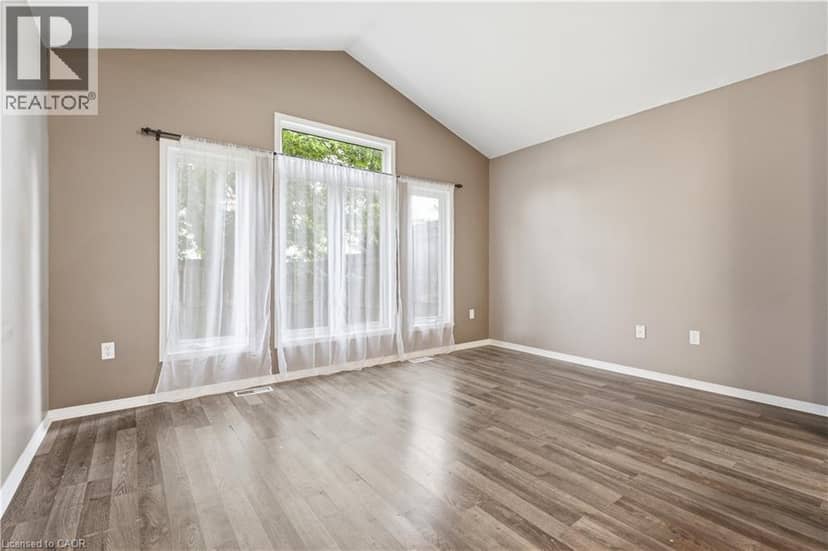 541 WILD IRIS Avenue — photo 14 of 35