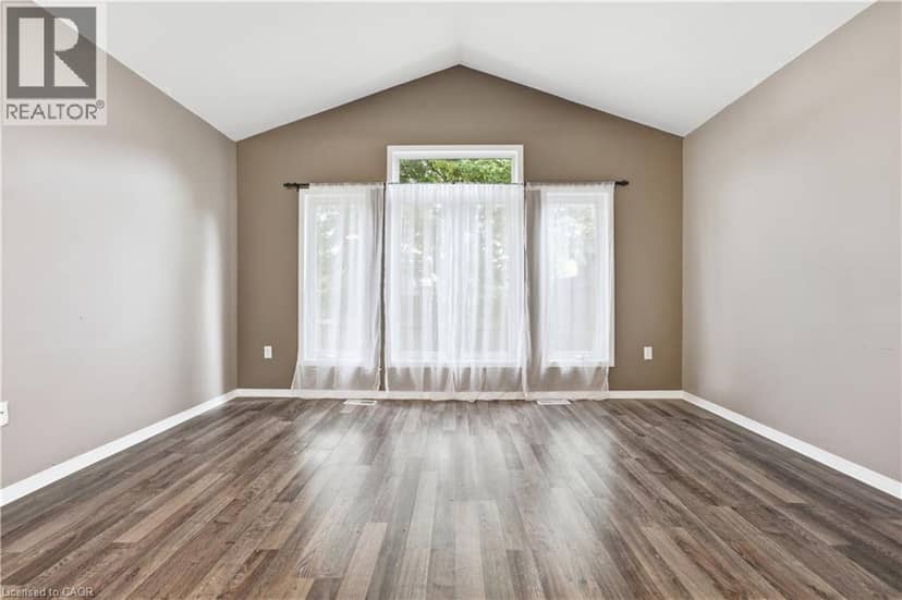541 WILD IRIS Avenue — photo 15 of 35
